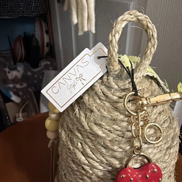 Canvas Style Strawberry Padlock Bag Charm - Red/Gold - NWT - Picture 4 of 5